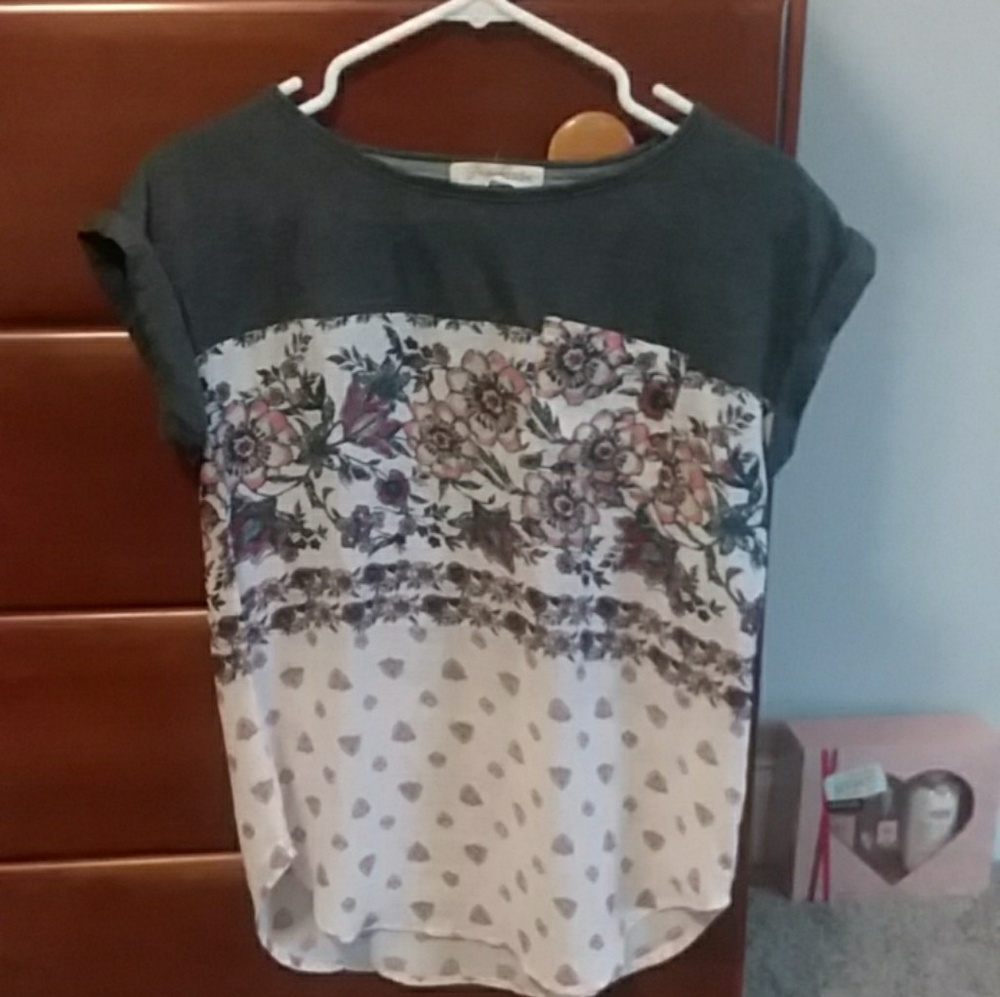 Womens flowery blouse